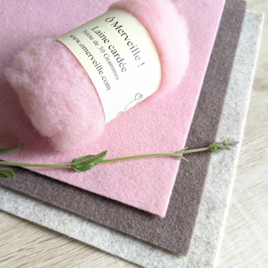 Petal wool felt coupon 30 x 30 cm