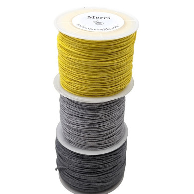 Spool of gray waxed cotton thread 003 70m 1mm