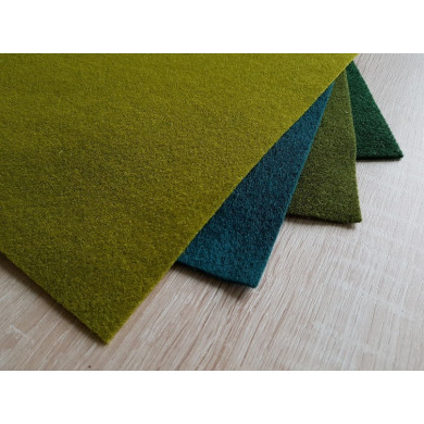 Coupon de feutre de laine vert kaki 30 x 30 cm